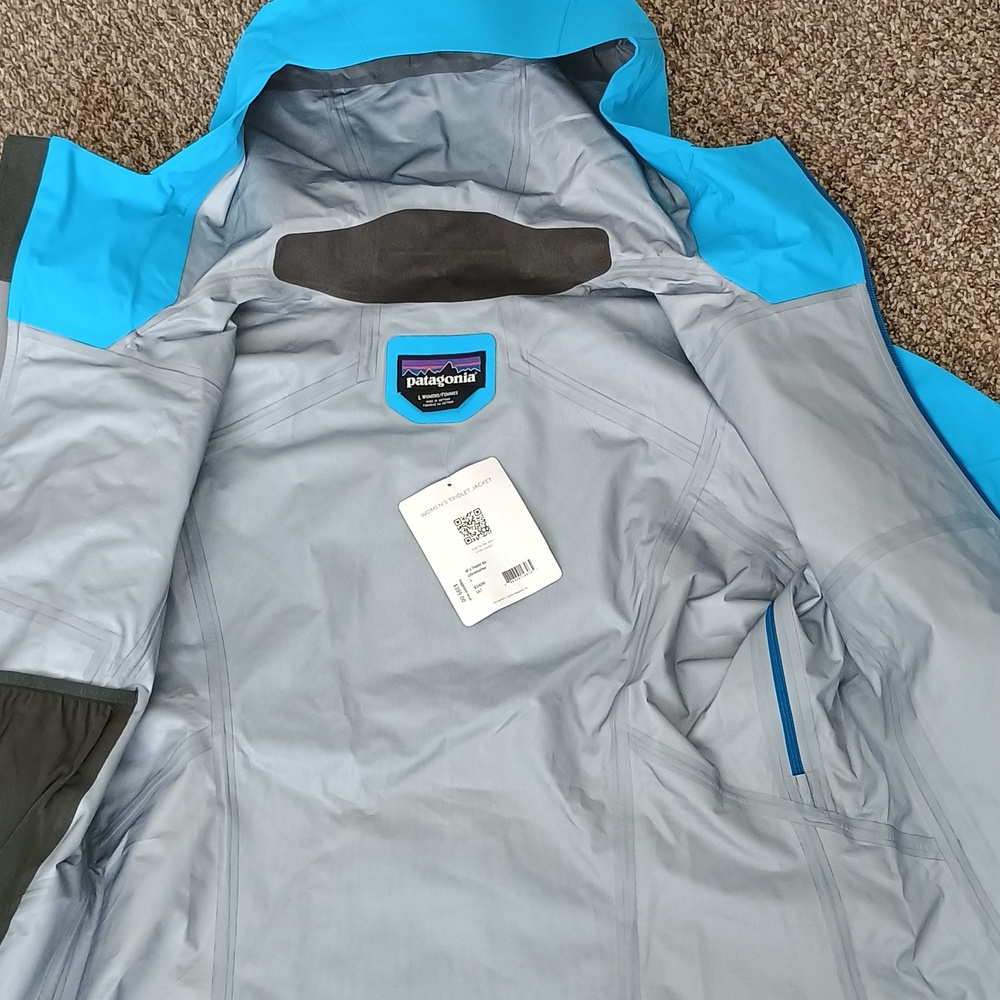 NWT Patagonia Triolet Jacket, Ultramarine Turquoise Wm's LG Gore-Tex - Picture 6 of 9